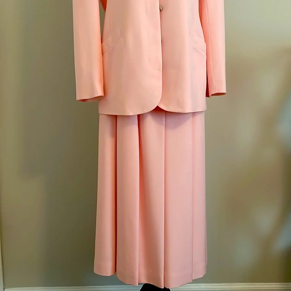 Vintage two piece Christian Dior suit - Picture 2 of 16